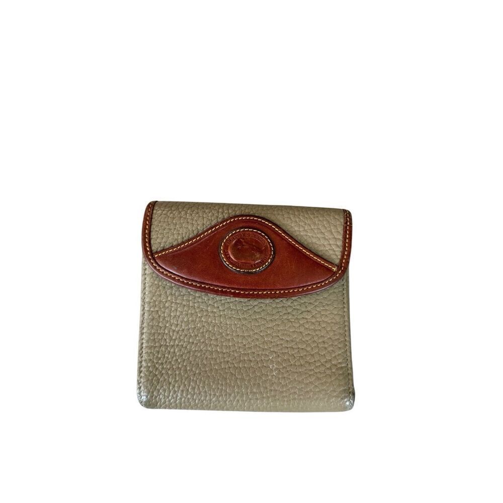 Vintage Dooney & Bourke Womens Taupe Tan Pebbled Leather Tri-Fold Wallet OS